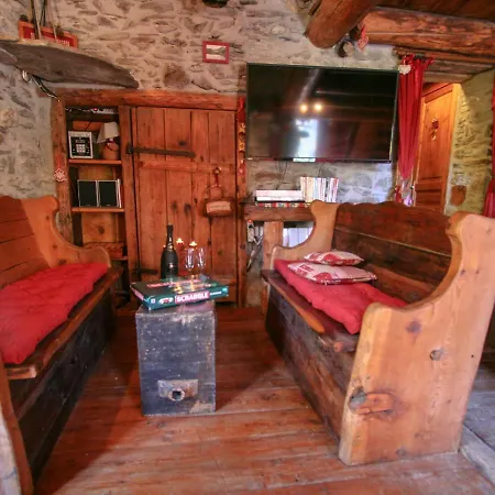 Chalet Lo Soli شاليه تينْيِ